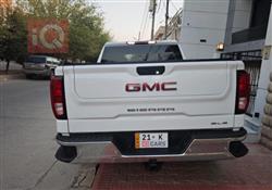 GMC Sierra